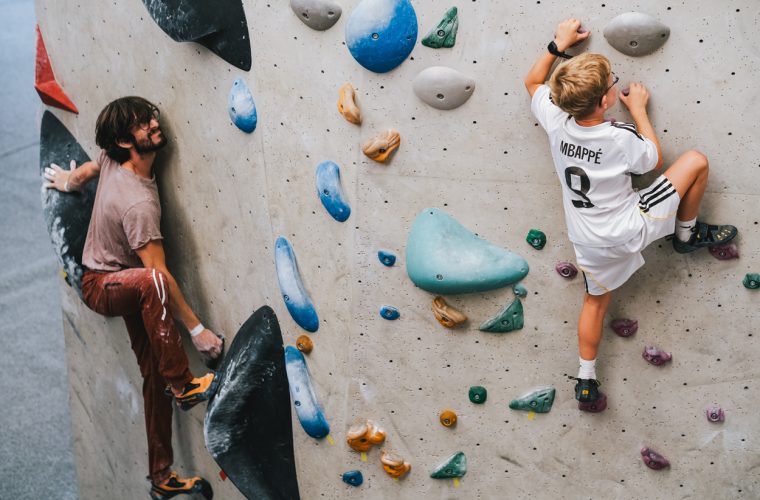 Bouldering with Family Discount (6+)