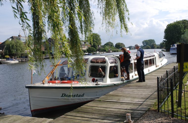 Cruise the Vecht with Shipping Company Schuttevaer