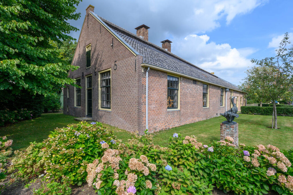 Dorpswandeling historisch Huizen met gids in het Gooi